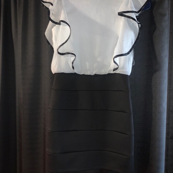 COPY - Dress - Picture 2 of 2